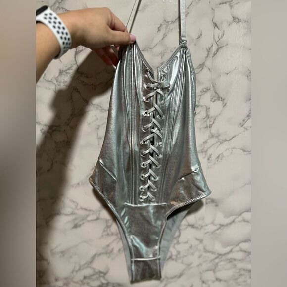 ANN SUMMERS Crimson Metallic Teddy - Picture 4 of 14